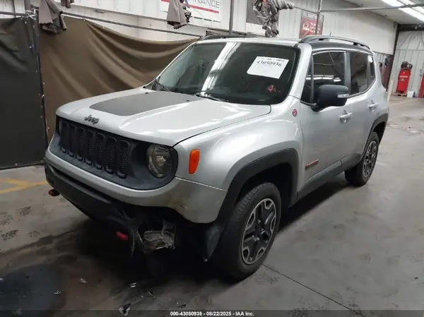ZACCJBCT3GPC65690 2016 JEEP RENEGADE - Image 2