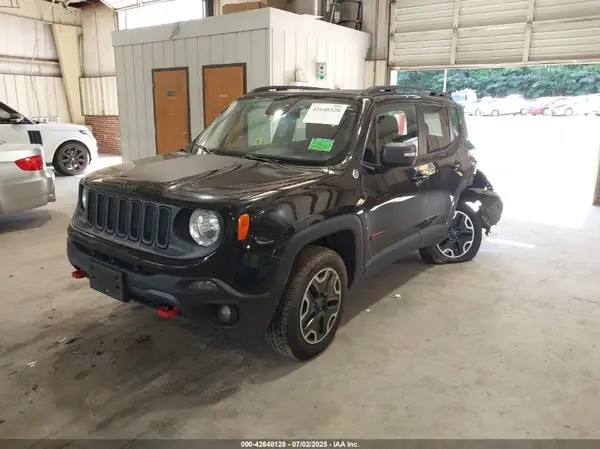 ZACCJBCT3GPD01023 2016 JEEP RENEGADE - Image 2