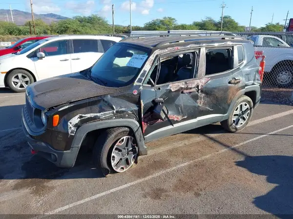 ZACCJBCT3GPD11759 2016 JEEP RENEGADE - Image 2