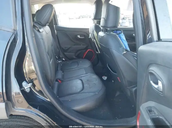 ZACCJBCT3GPD11759 2016 JEEP RENEGADE - Image 8