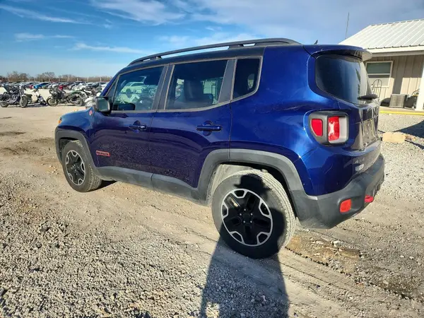 ZACCJBCT3GPD31834 2016 JEEP RENEGADE - Image 2
