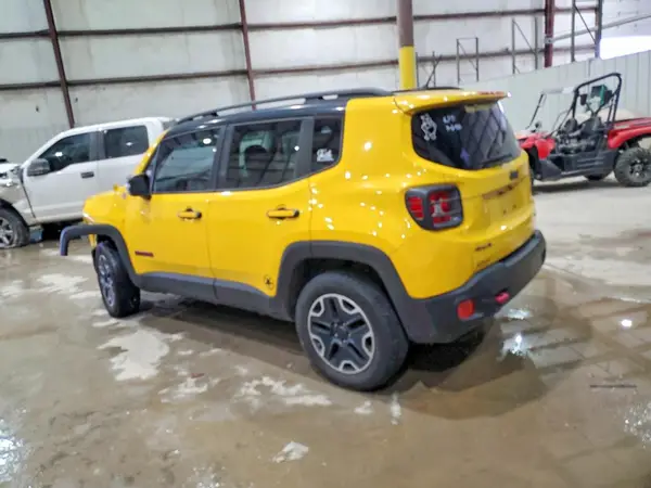 ZACCJBCT3GPD39092 2016 JEEP RENEGADE - Image 2