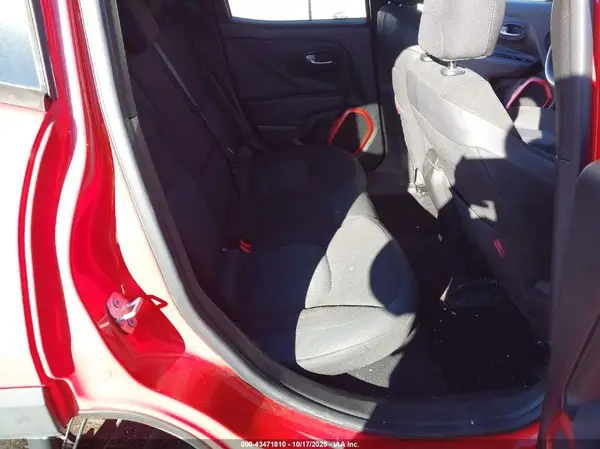 ZACCJBCT3GPD49766 2016 JEEP RENEGADE - Image 8