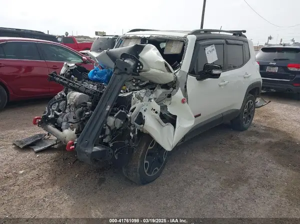 ZACCJBCT3GPD57494 2016 JEEP RENEGADE - Image 2
