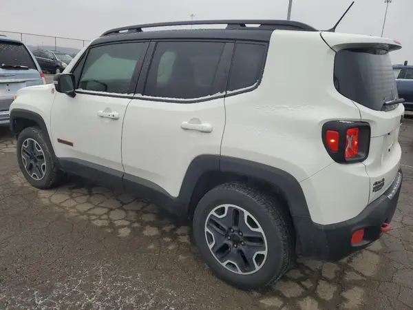 ZACCJBCT3GPD59861 2016 JEEP RENEGADE - Image 2