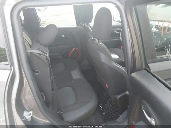 ZACCJBCT3GPD65739 2016 JEEP RENEGADE - Image 8