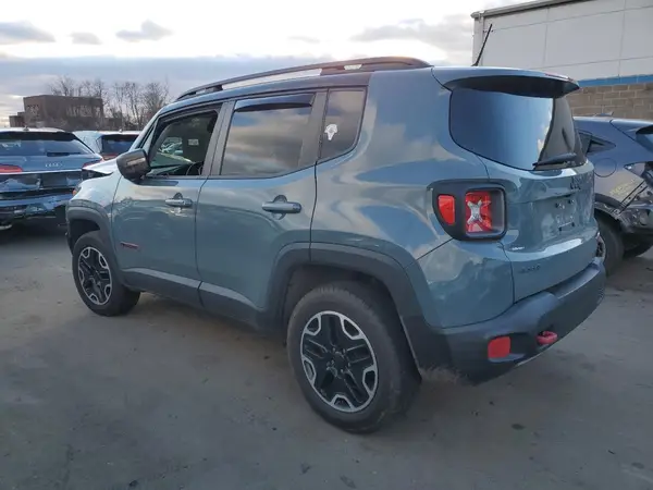 ZACCJBCT3GPE04989 2016 JEEP RENEGADE - Image 2