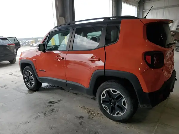 ZACCJBCT3GPE31576 2016 JEEP RENEGADE - Image 2