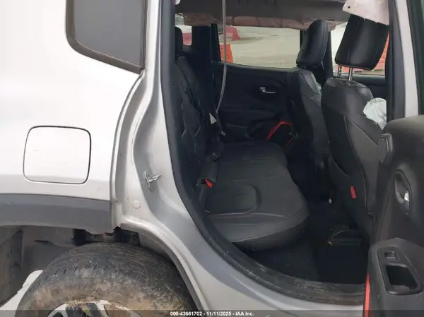 ZACCJBCT4GPC56531 2016 JEEP RENEGADE - Image 8