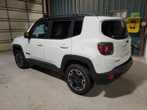 ZACCJBCT4GPC67433 2016 JEEP RENEGADE - Image 2