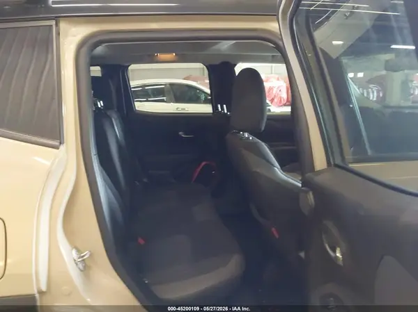 ZACCJBCT4GPD01273 2016 JEEP RENEGADE - Image 8
