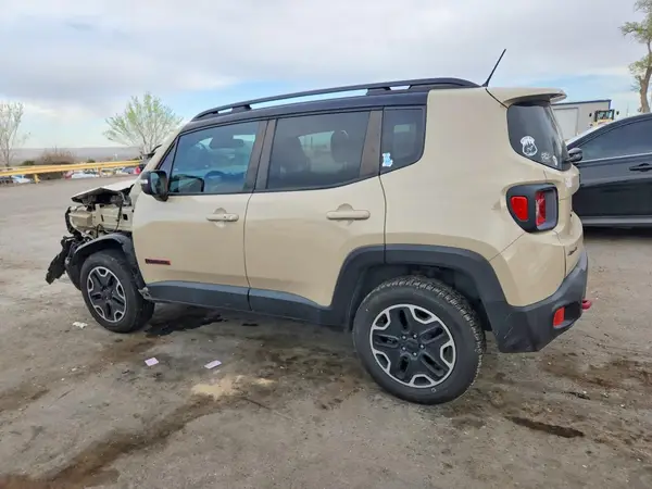 ZACCJBCT4GPD03069 2016 JEEP RENEGADE - Image 2