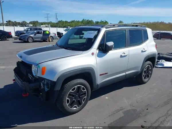 ZACCJBCT4GPD17862 2016 JEEP RENEGADE - Image 2