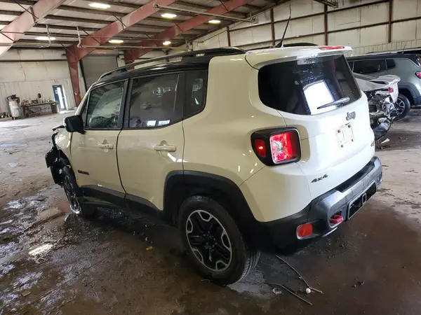 ZACCJBCT4GPD22897 2016 JEEP RENEGADE - Image 2