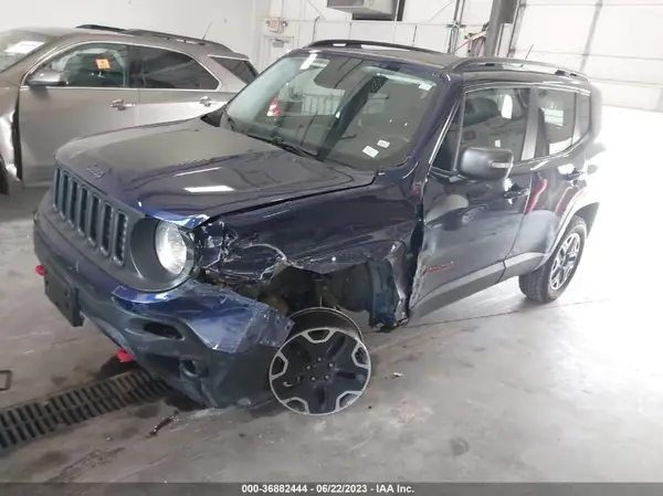 ZACCJBCT4GPD29395 2016 JEEP RENEGADE - Image 2