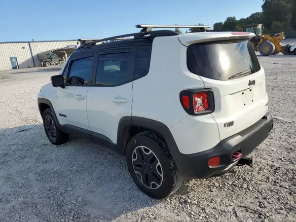 ZACCJBCT4GPD39392 2016 JEEP RENEGADE - Image 2