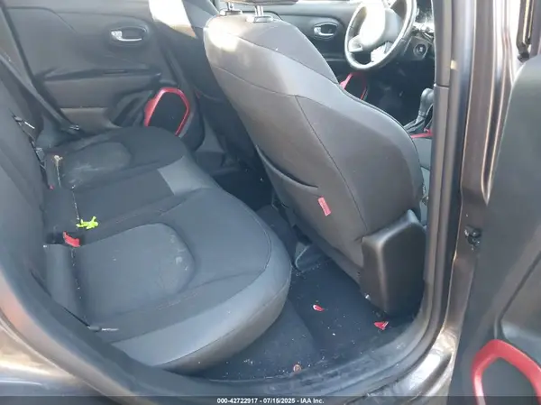 ZACCJBCT4GPD58234 2016 JEEP RENEGADE - Image 8