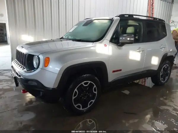 ZACCJBCT4GPD62042 2016 JEEP RENEGADE - Image 2