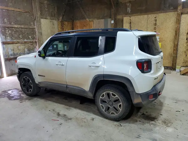 ZACCJBCT4GPD89077 2016 JEEP RENEGADE - Image 2