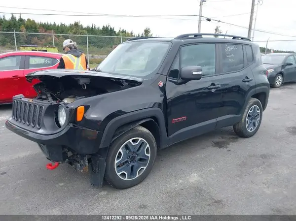 ZACCJBCT4GPE10283 2016 JEEP RENEGADE - Image 2