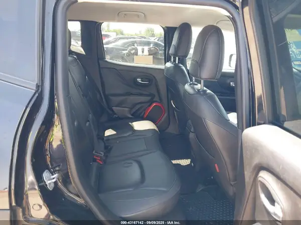 ZACCJBCT4GPE36253 2016 JEEP RENEGADE - Image 8