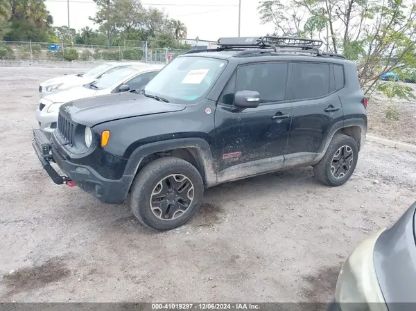 ZACCJBCT5GPD01914 2016 JEEP RENEGADE - Image 2