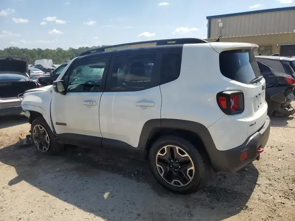 ZACCJBCT5GPD05719 2016 JEEP RENEGADE - Image 2
