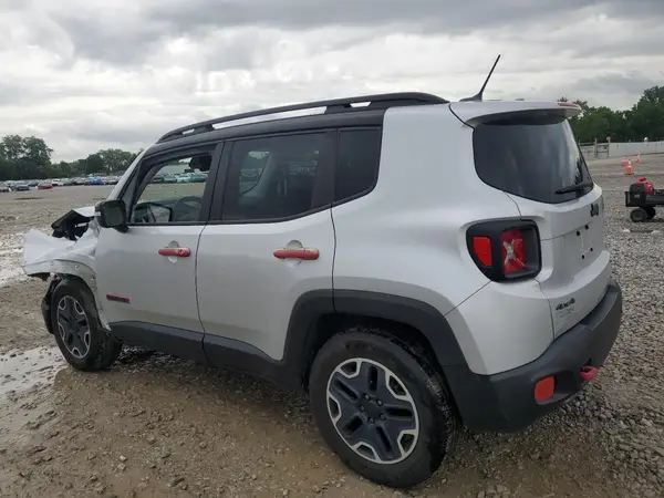 ZACCJBCT5GPD39594 2016 JEEP RENEGADE - Image 2