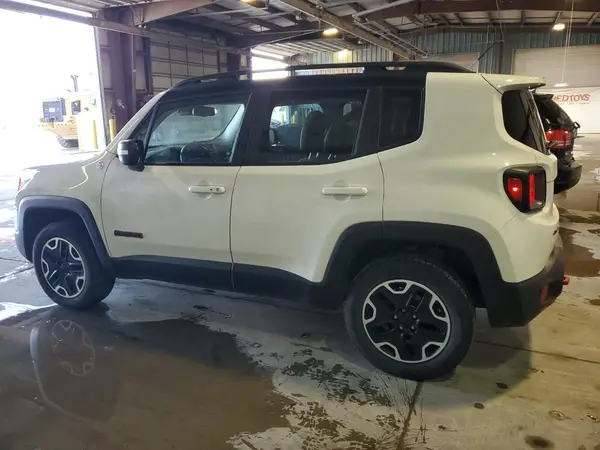 ZACCJBCT5GPD44665 2016 JEEP RENEGADE - Image 2
