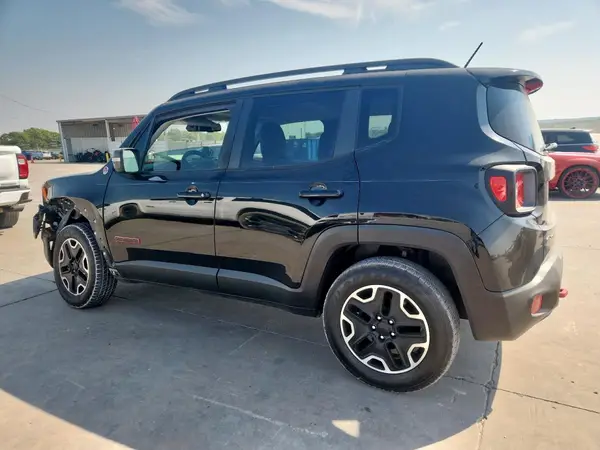 ZACCJBCT5GPD48912 2016 JEEP RENEGADE - Image 2