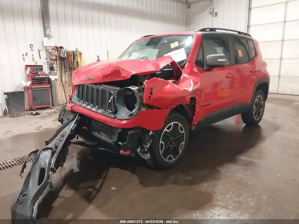 ZACCJBCT5GPD57223 2016 JEEP RENEGADE - Image 2