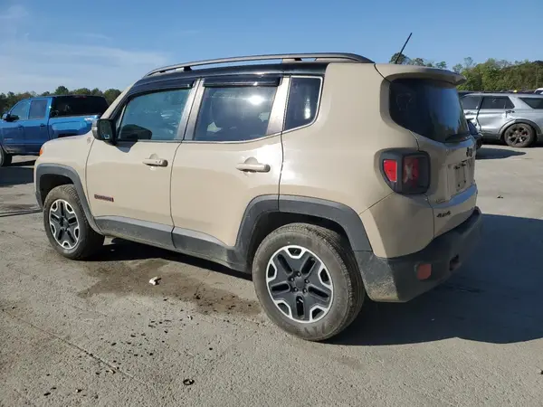 ZACCJBCT5GPD58016 2016 JEEP RENEGADE - Image 2
