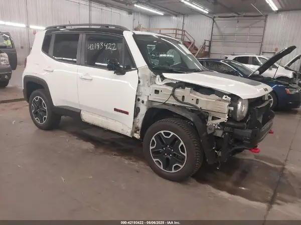 ZACCJBCT5GPD83742 2016 JEEP RENEGADE - Image 1