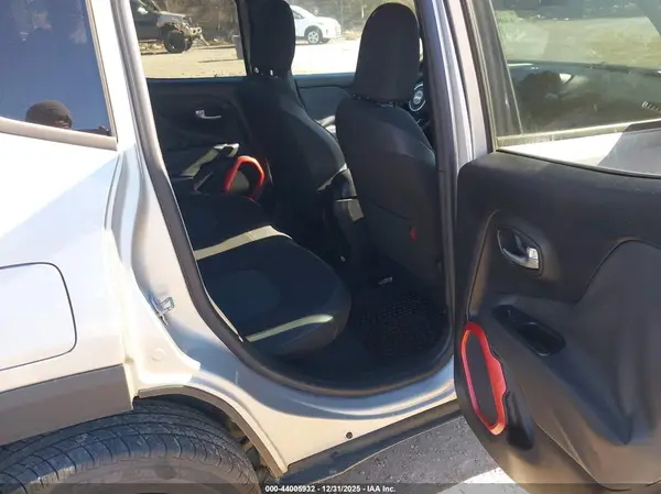 ZACCJBCT5GPD94336 2016 JEEP RENEGADE - Image 8