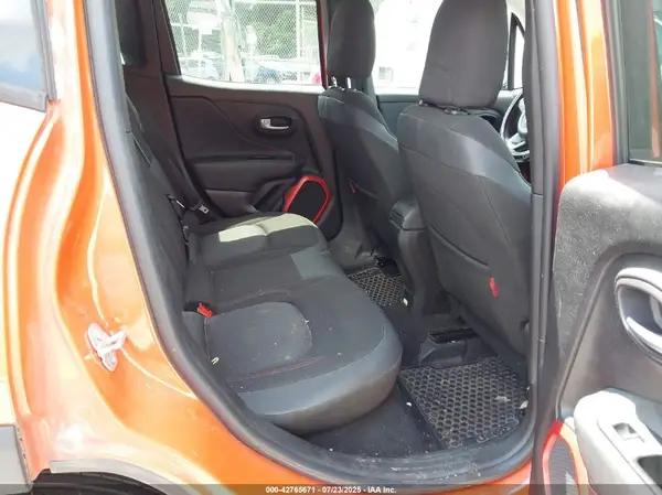 ZACCJBCT5GPD98953 2016 JEEP RENEGADE - Image 8
