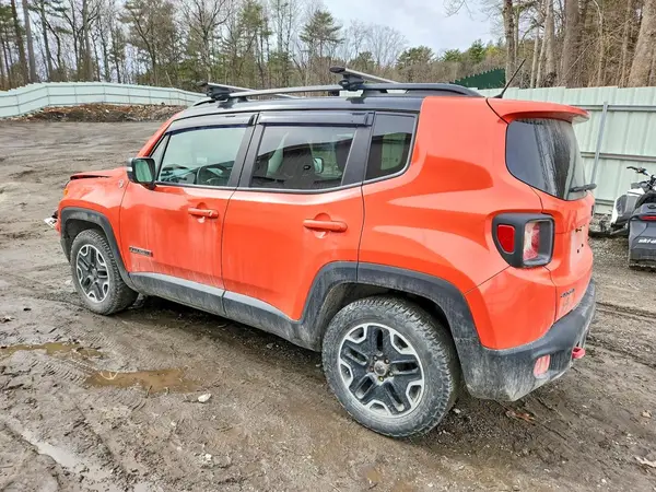 ZACCJBCT6GPC44154 2016 JEEP RENEGADE - Image 2