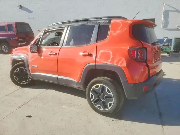 ZACCJBCT6GPC51962 2016 JEEP RENEGADE - Image 2
