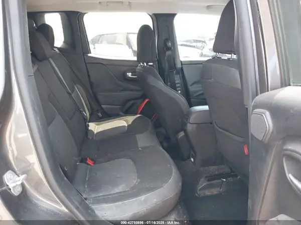 ZACCJBCT6GPC66607 2016 JEEP RENEGADE - Image 8