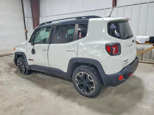 ZACCJBCT6GPD15207 2016 JEEP RENEGADE - Image 2