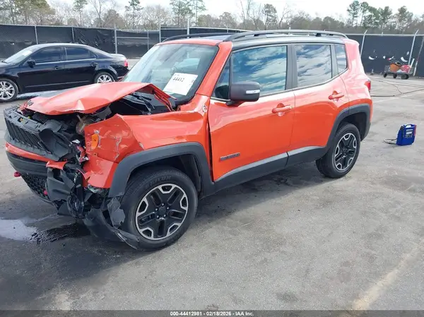 ZACCJBCT6GPD31665 2016 JEEP RENEGADE - Image 2