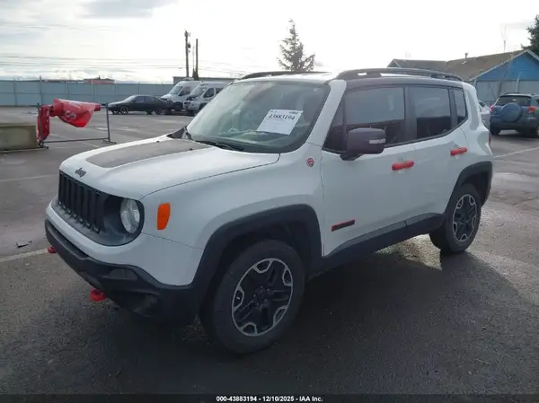 ZACCJBCT6GPD58459 2016 JEEP RENEGADE - Image 2