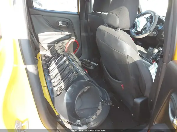 ZACCJBCT6GPD65864 2016 JEEP RENEGADE - Image 8