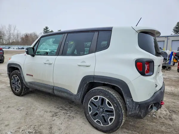 ZACCJBCT6GPD66335 2016 JEEP RENEGADE - Image 2