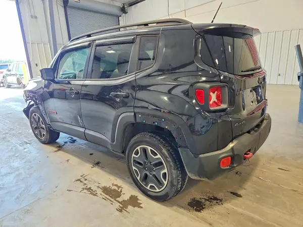 ZACCJBCT6GPD67100 2016 JEEP RENEGADE - Image 2