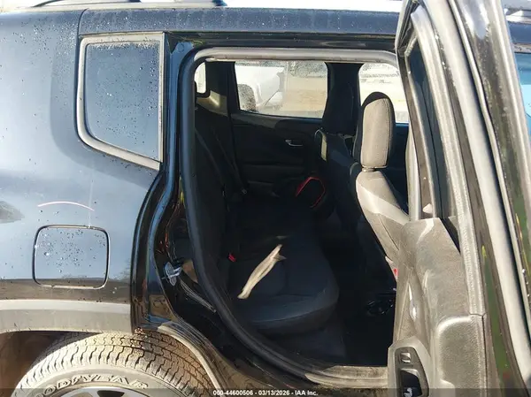 ZACCJBCT6GPE19731 2016 JEEP RENEGADE - Image 8