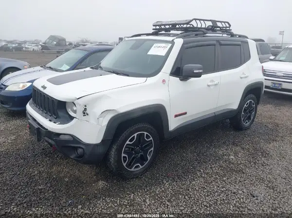 ZACCJBCT6GPE35329 2016 JEEP RENEGADE - Image 2