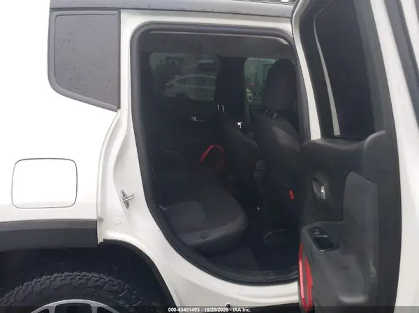 ZACCJBCT6GPE35329 2016 JEEP RENEGADE - Image 8