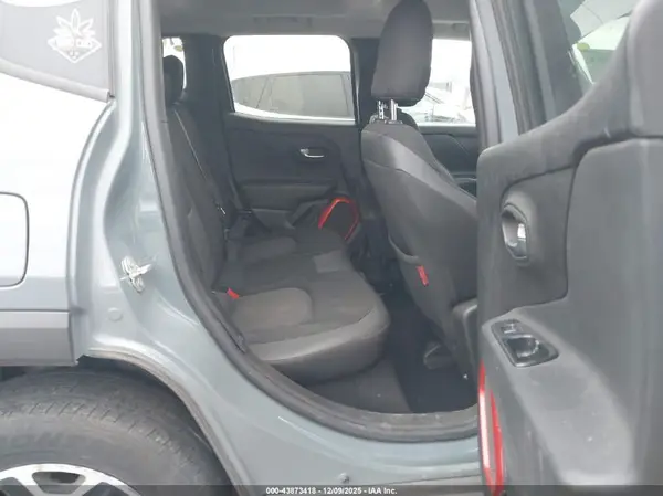 ZACCJBCT7GPC59133 2016 JEEP RENEGADE - Image 8