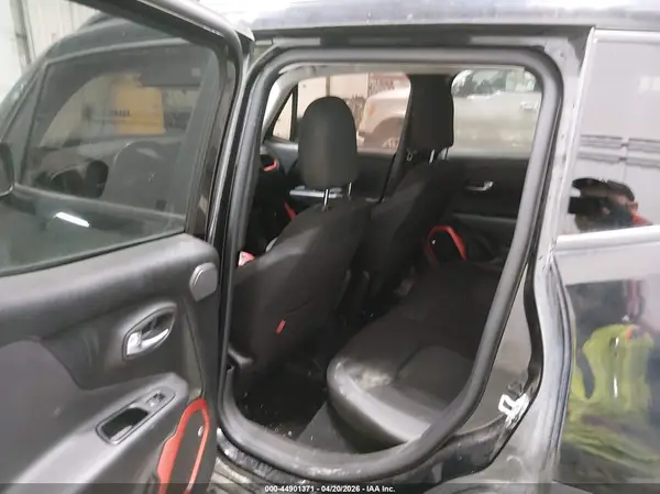 ZACCJBCT7GPC71346 2016 JEEP RENEGADE - Image 8