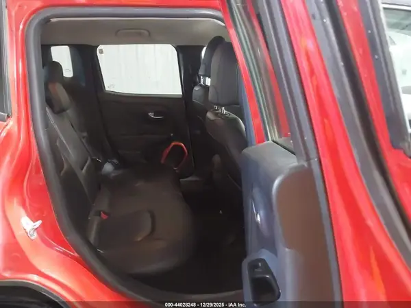ZACCJBCT7GPC87045 2016 JEEP RENEGADE - Image 8